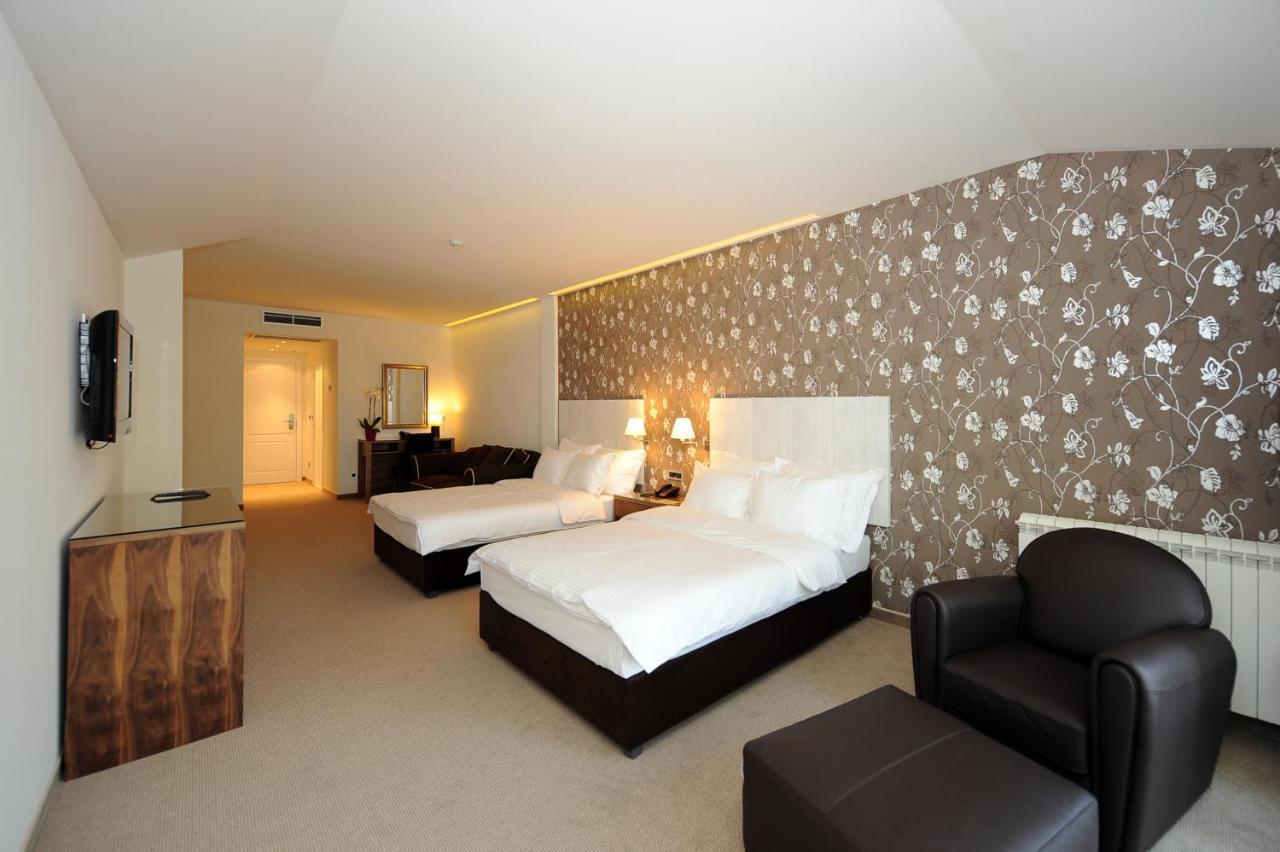 Hotel 1000 Ruza Bělehrad Pokoj fotografie